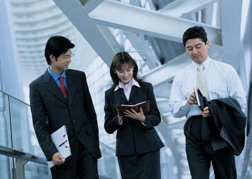 如何巧妙应对职场人际关系